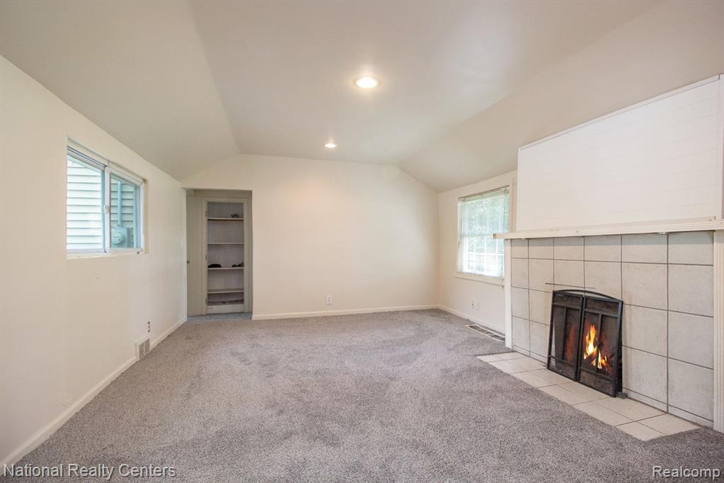 16750 Middlebelt Road Livonia, MI 48154 - Photo 11 of 18
