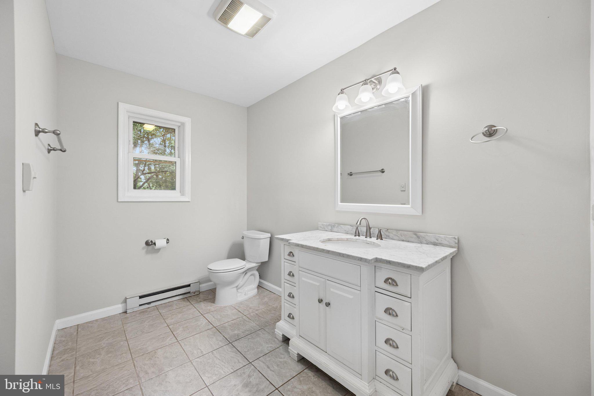 4840 Buffalo Road Mount Airy, MD 21771 - Photo 29 of 112 In-Law Bathroom