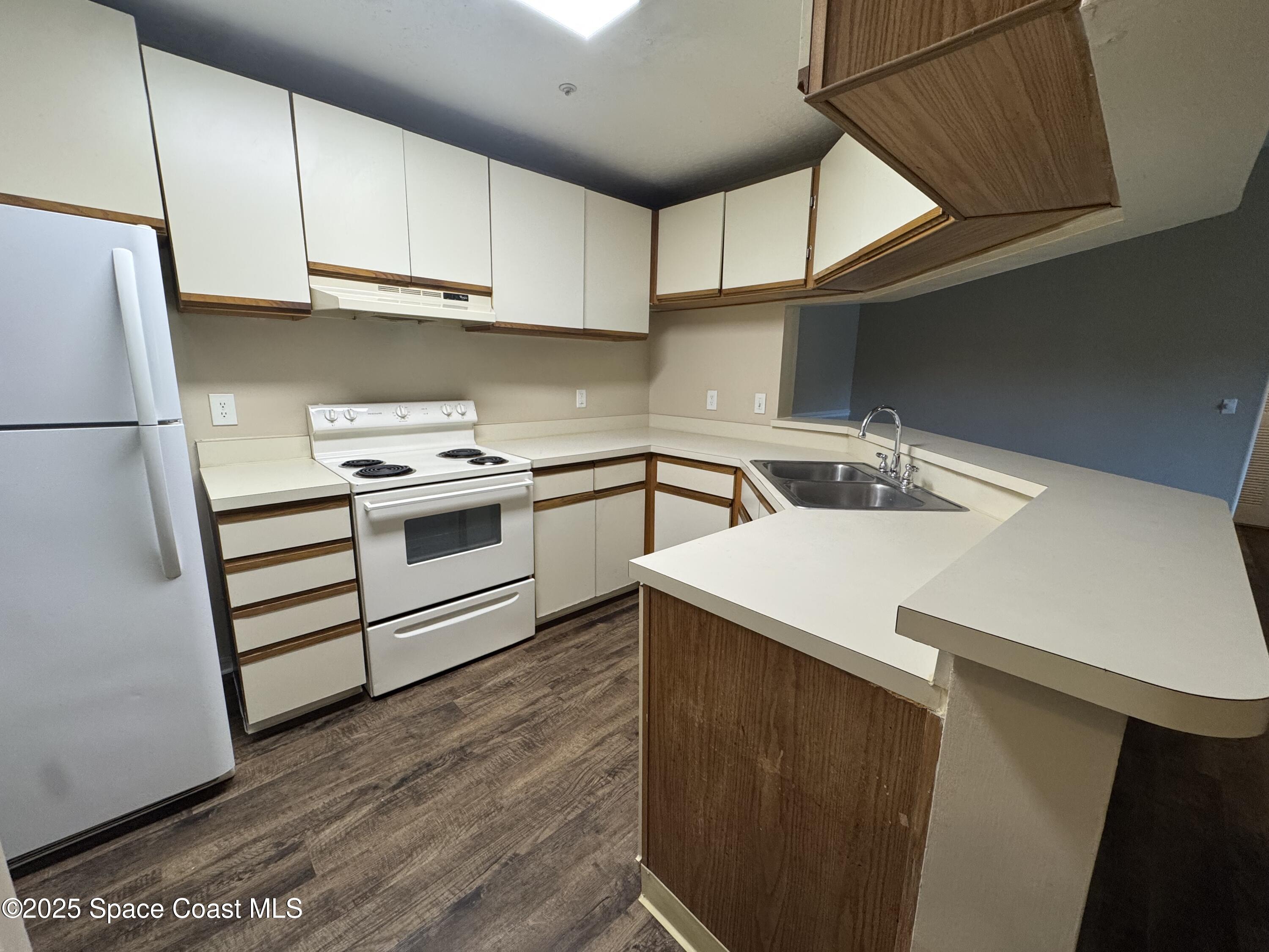 7667 North Wickham Road, Unit 1515 Melbourne, FL 32940 - Photo 16 of 34 IMG_5410