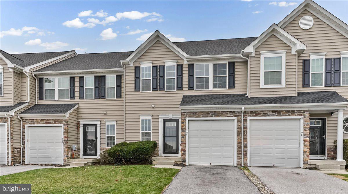 194 Tulsk Road Avondale, PA 19311 - Photo 1 of 41