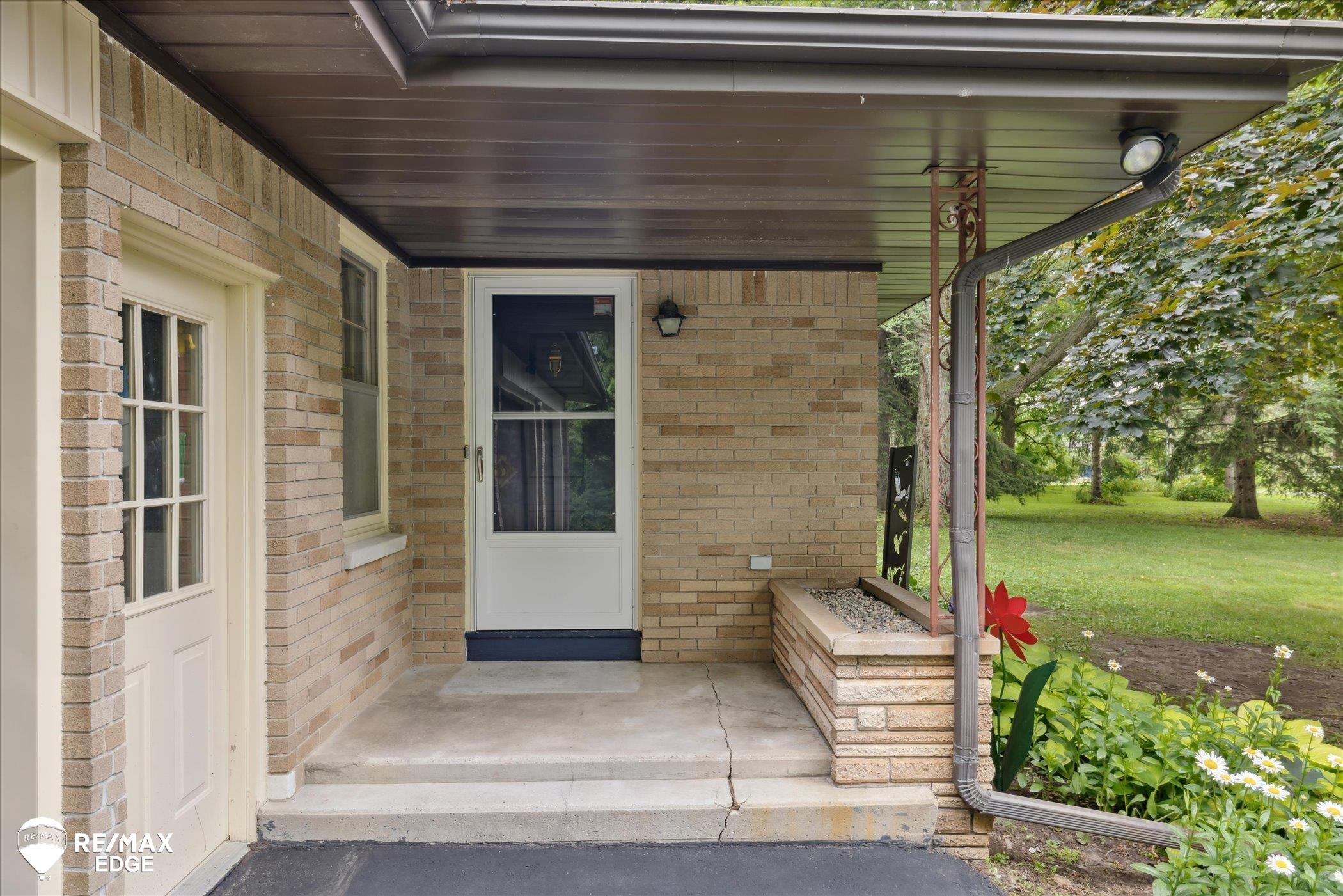 801 Tyrrell Road Bancroft, MI 48414 - Photo 5 of 41
