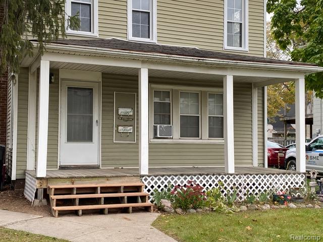 504 East Clinton Street Howell, MI 48843 - Photo 2 of 22