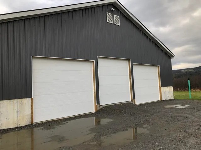 $295,000 | 3275 Vt Route 14, Albany, VT 05820