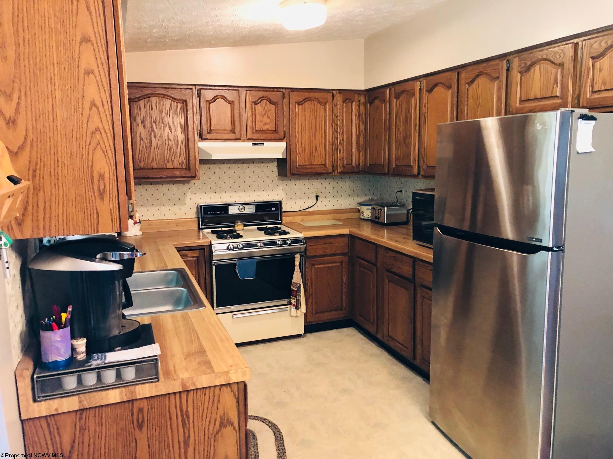 1414 Point Marion Road Morgantown, WV 26508 - Photo 4 of 19 Gallery Image 4