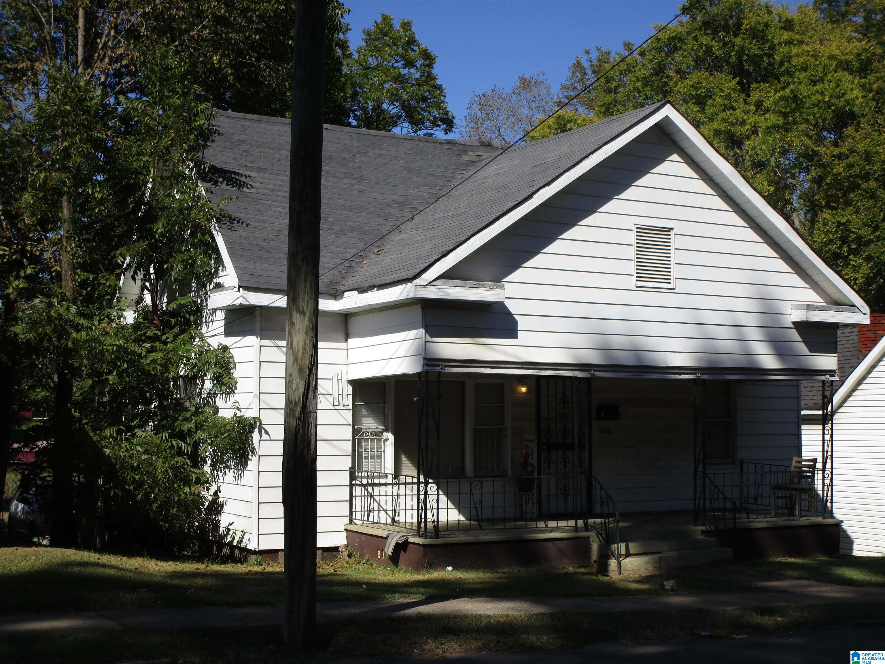 2016 Pike Road Birmingham, AL 35218 - Photo 4 of 11
