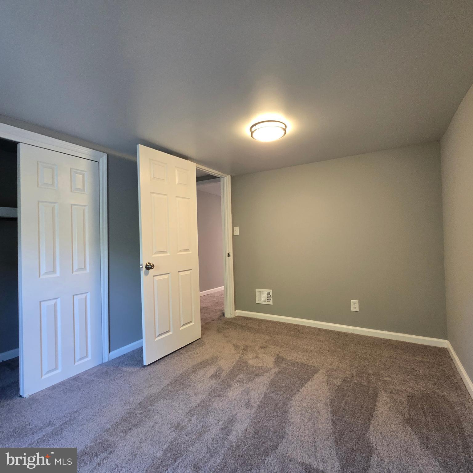 433 East Maple Avenue Lindenwold, NJ 08021 - Photo 32 of 37