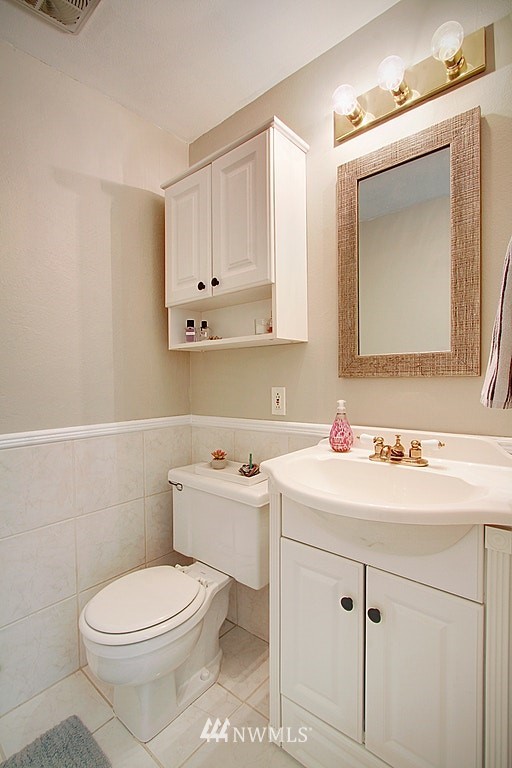 14402 158th Place Southeast Renton, WA 98059 - Photo 11 of 16 Gallery Image 11