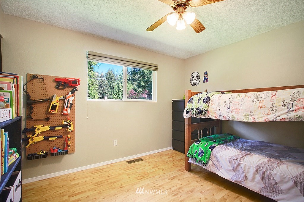14402 158th Place Southeast Renton, WA 98059 - Photo 12 of 16 Gallery Image 12