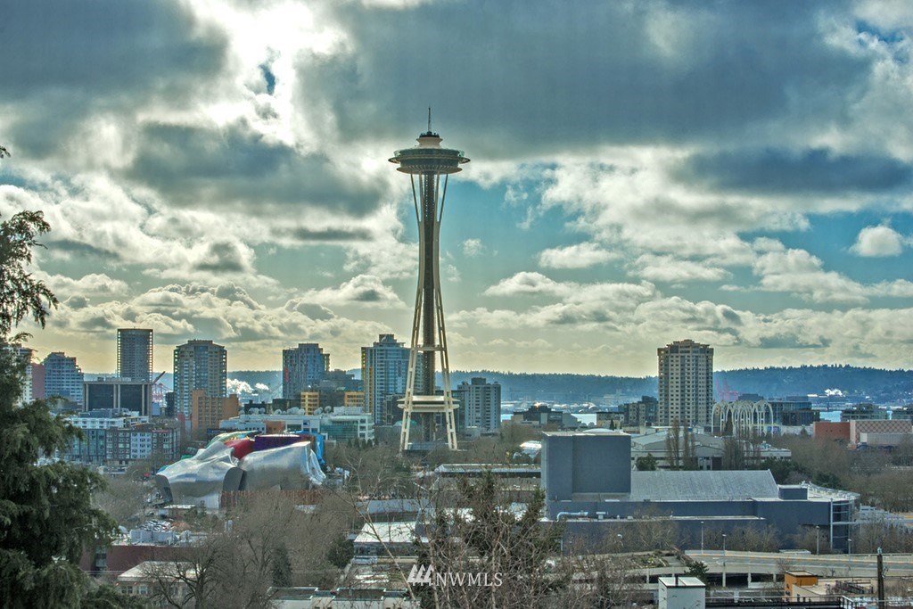 365 Prospect Street Seattle, WA 98109 - Photo 2 of 39 Gallery Image 2