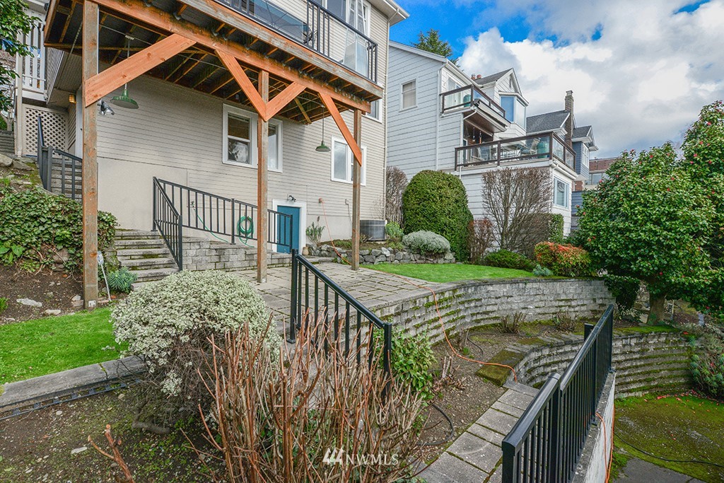 365 Prospect Street Seattle, WA 98109 - Photo 34 of 39 Gallery Image 34