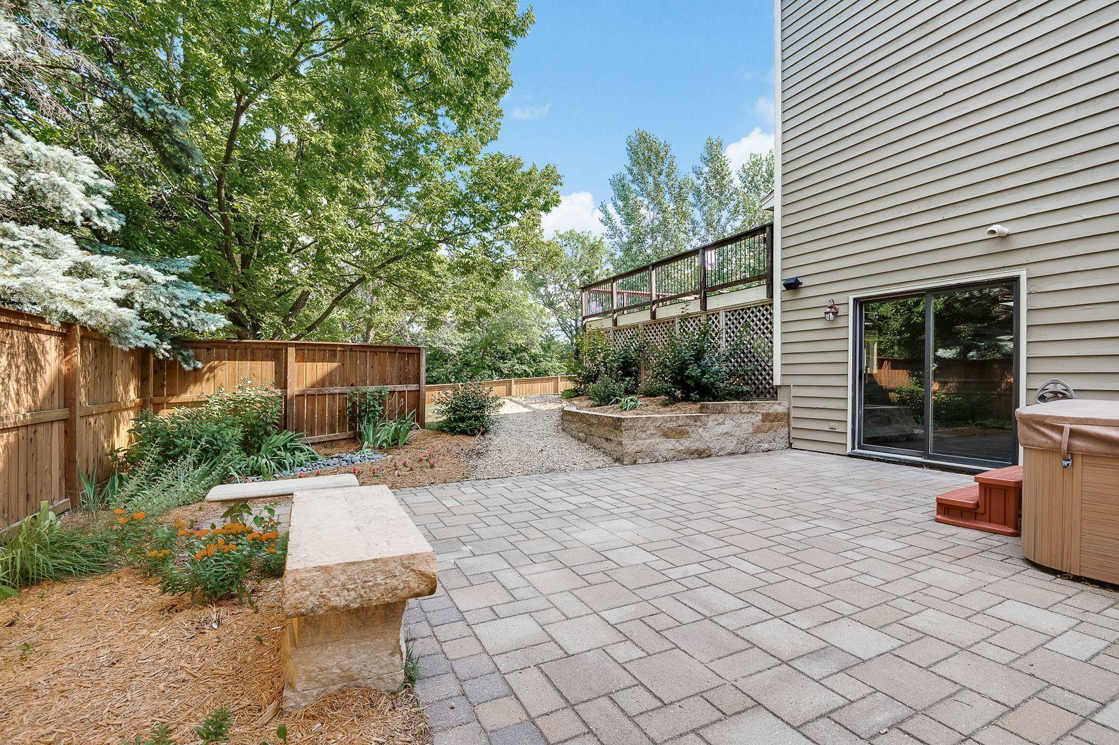 15540 Canyon Ridge Eden Prairie, MN 55347 - Photo 50 of 62 Gallery Image 50