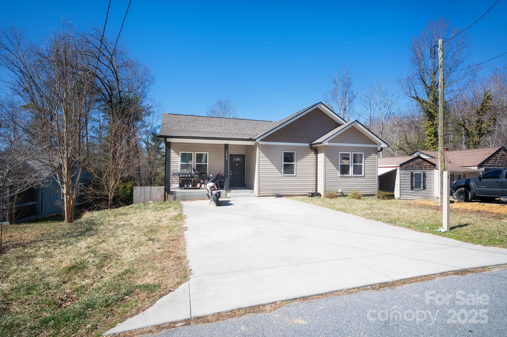 156 Locust Court Arden, NC 28704 - Photo 2 of 20 Gallery Image 2