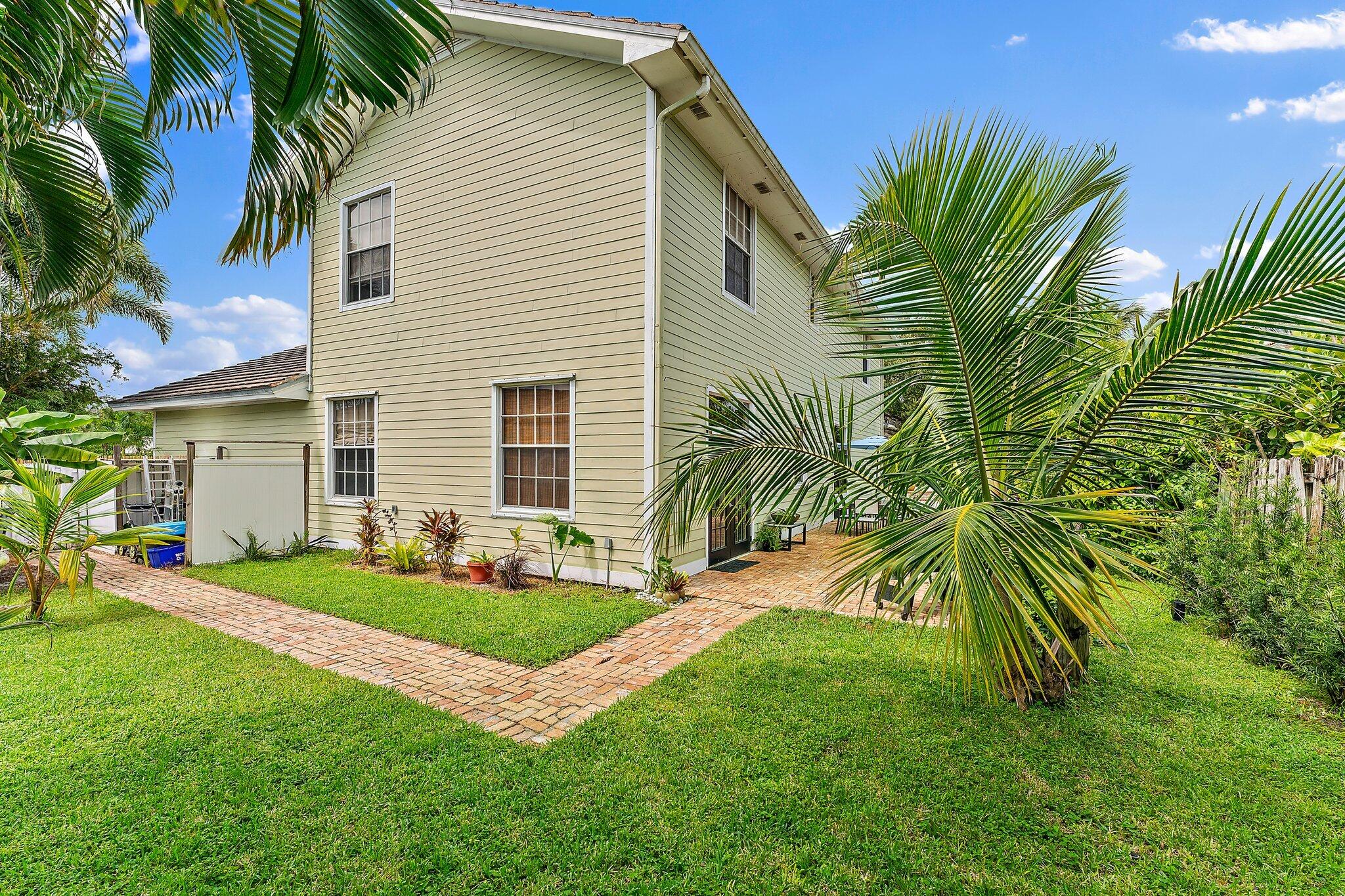 97 Beechwood Trail Tequesta, FL 33469 - Photo 107 of 113 091-97BeechwoodTrail-Tequesta-FL-SMALL