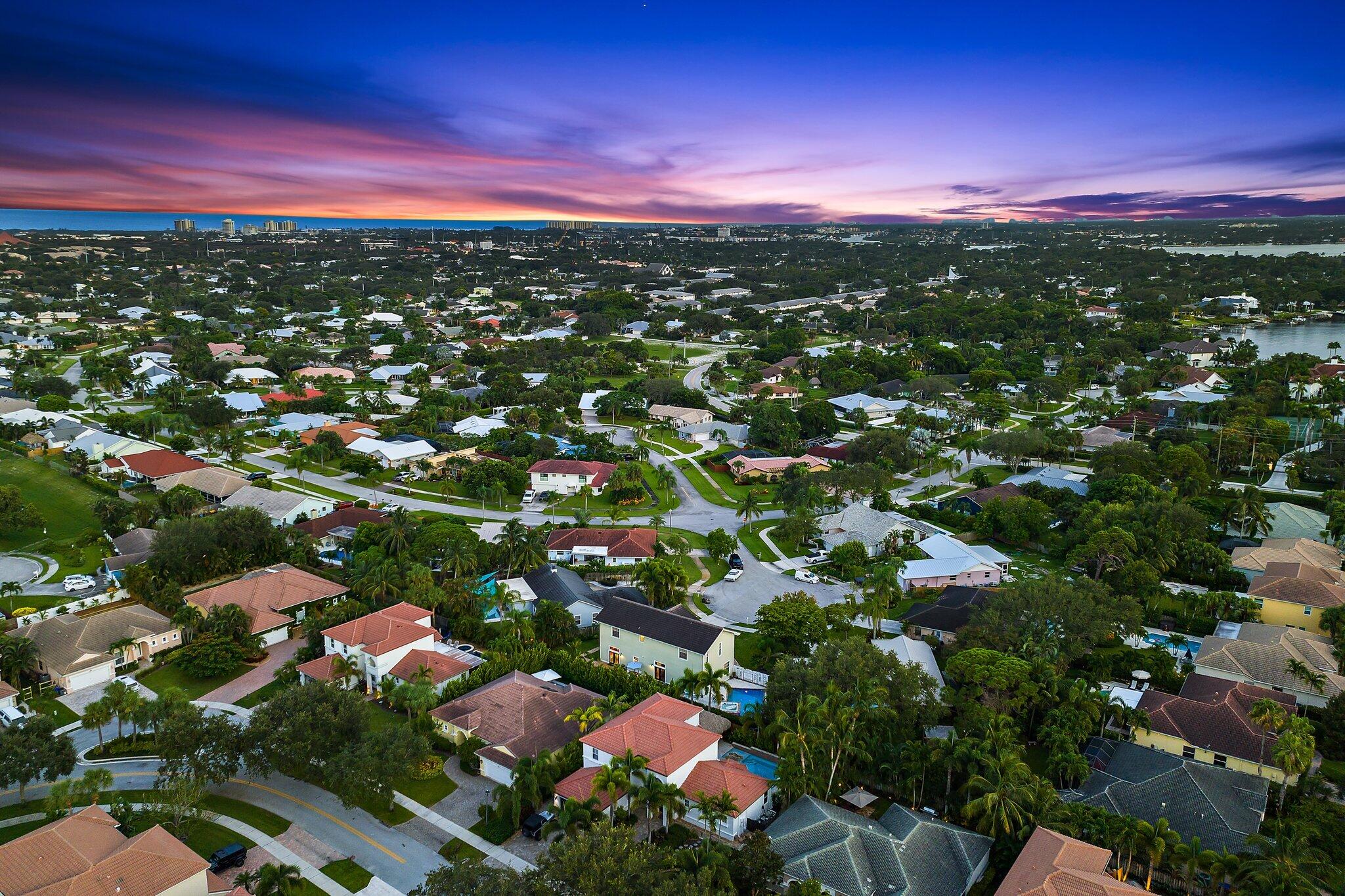 97 Beechwood Trail Tequesta, FL 33469 - Photo 4 of 113 005-97BeechwoodTrail-Tequesta-FL-SMALL