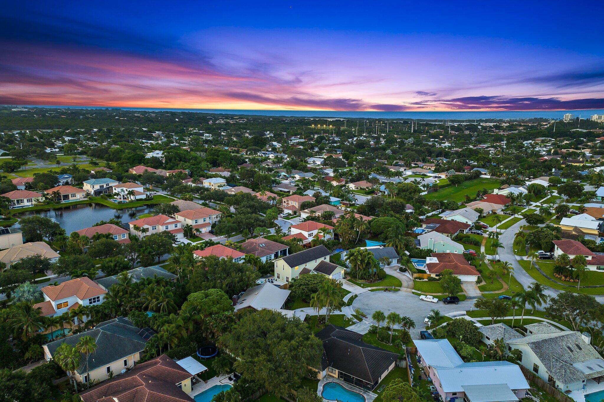 97 Beechwood Trail Tequesta, FL 33469 - Photo 6 of 113 007-97BeechwoodTrail-Tequesta-FL-SMALL