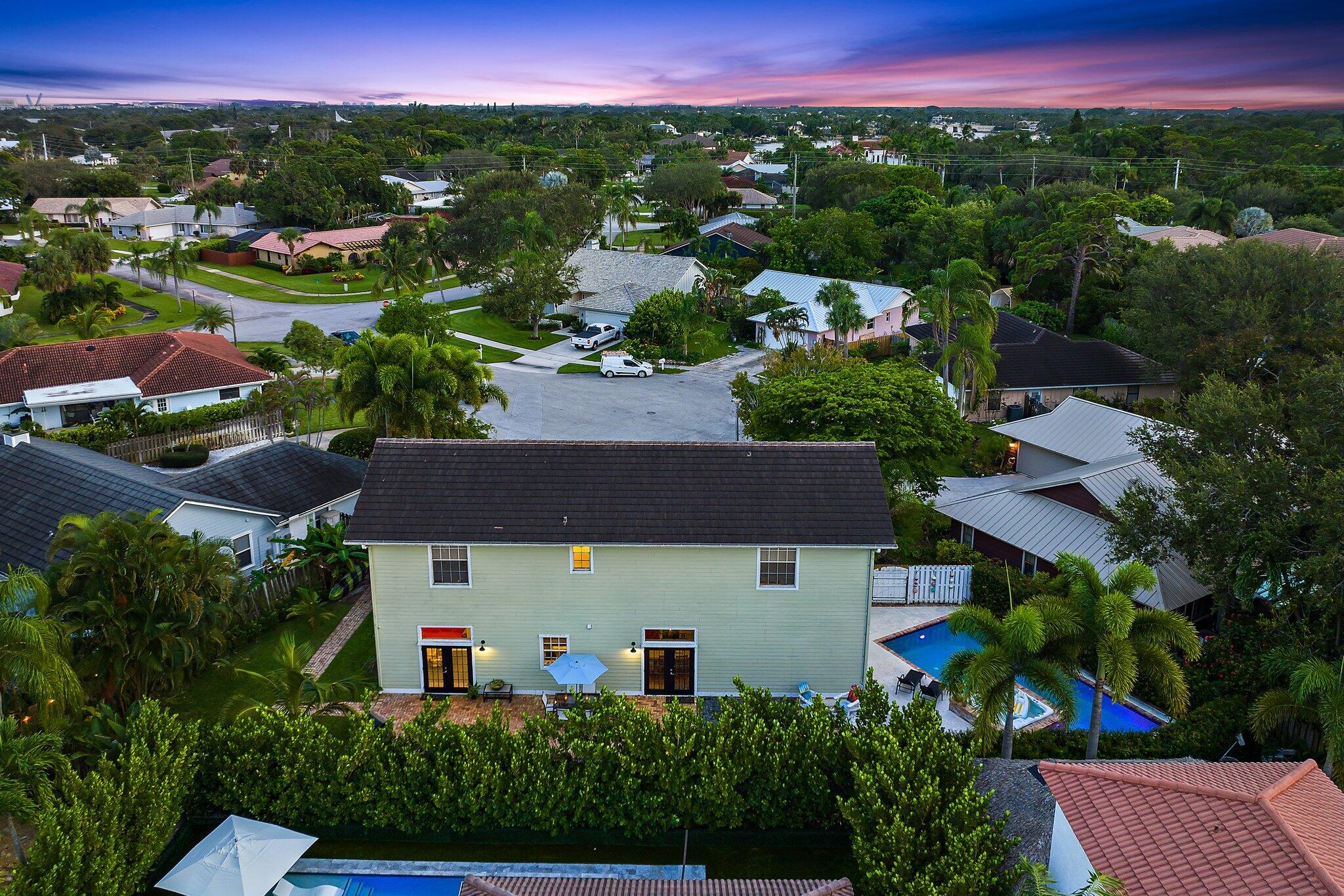97 Beechwood Trail Tequesta, FL 33469 - Photo 10 of 113 012-97BeechwoodTrail-Tequesta-FL-SMALL