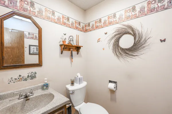 $279,900 | 4906 West Hilltop Drive, Kankakee, IL 60901