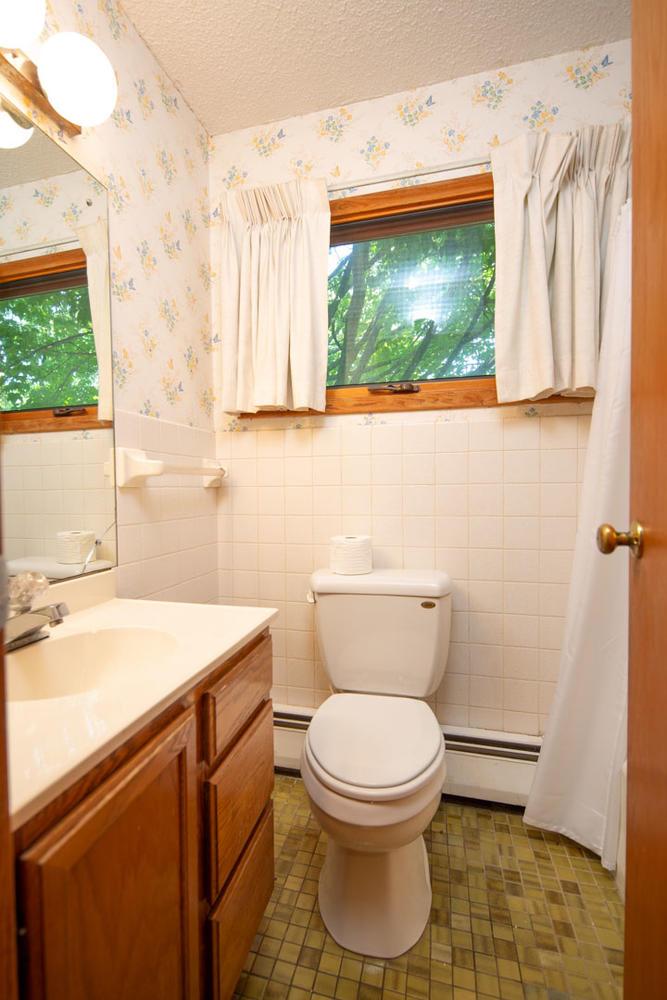 1225 County B Road West Roseville, MN 55113 - Photo 14 of 21