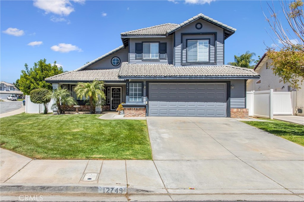 12749 Via Barcelona Road Yucaipa, CA 92399 - Photo 3 of 36