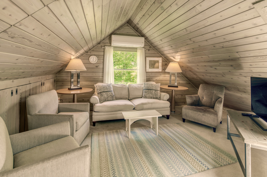 101 Longview Road West Tisbury, MA 02568 - Photo 21 of 45 another view of reading room/TV room