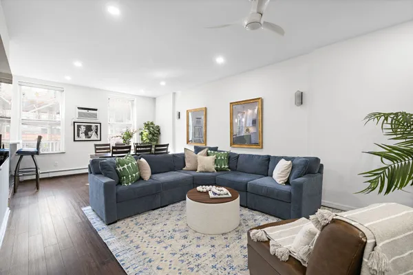 $899,999 | 304 Hudson Street, Unit 3, Hoboken, NJ 07030