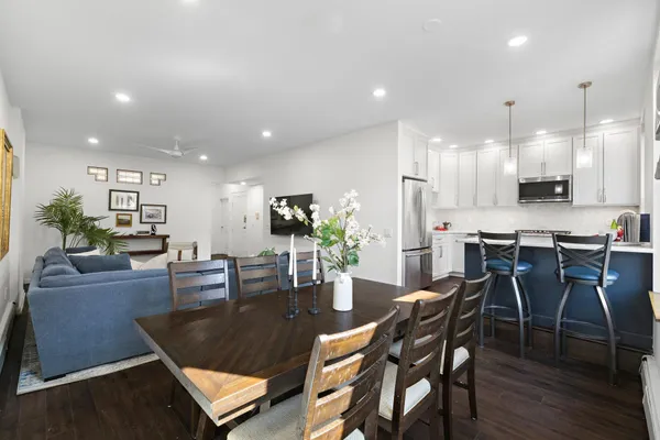 $899,999 | 304 Hudson Street, Unit 3, Hoboken, NJ 07030