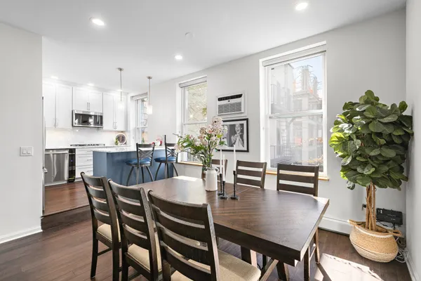 $899,999 | 304 Hudson Street, Unit 3, Hoboken, NJ 07030
