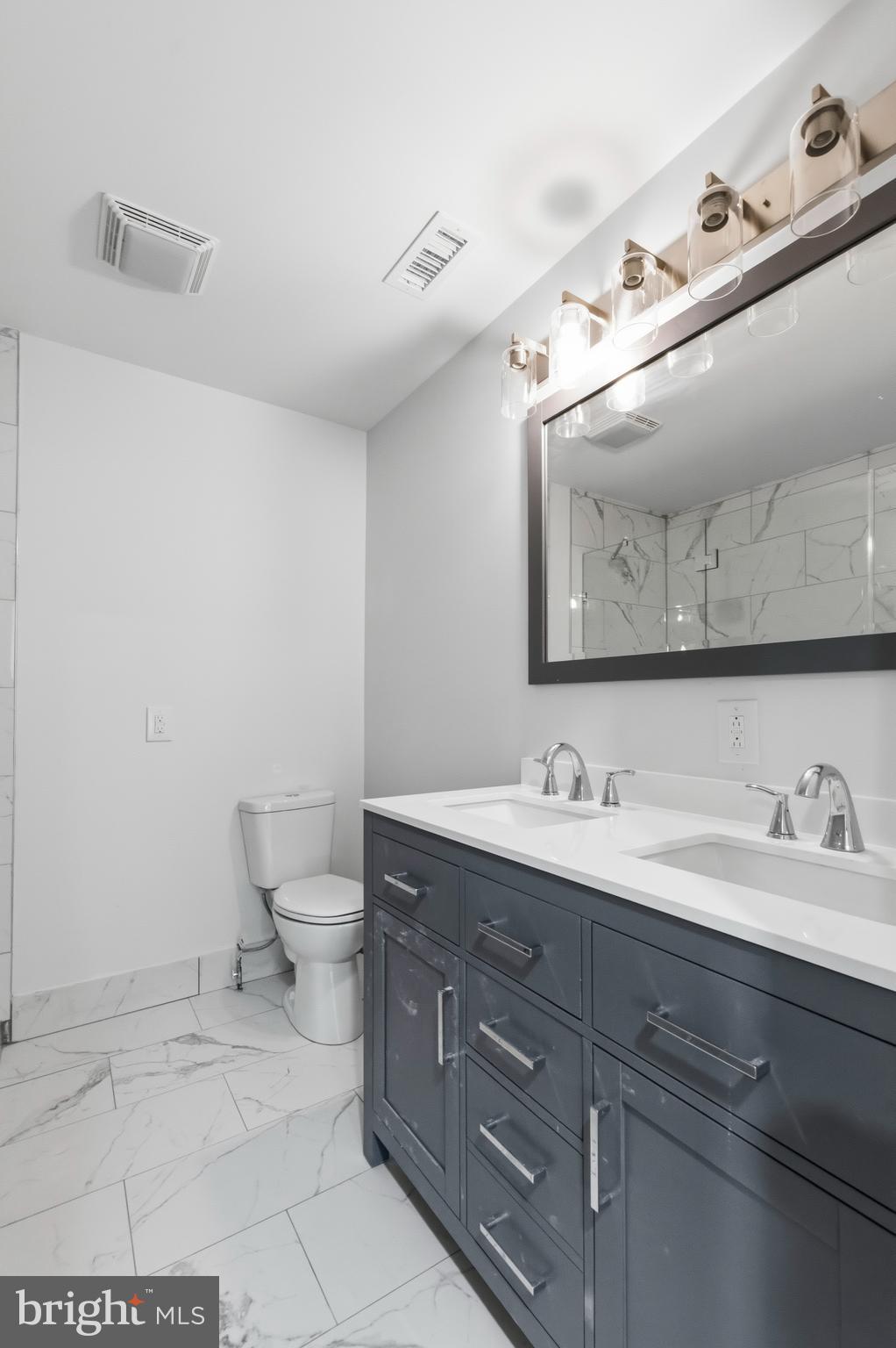 83 West Sharpnack Street Philadelphia, PA 19119 - Photo 10 of 38