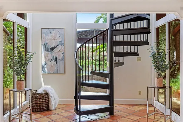 $3,500 | 11 Sandy Cove Road, Unit 8F, Sarasota, FL 34242