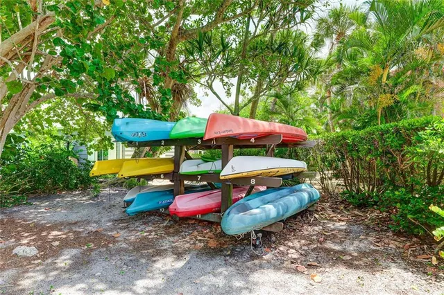 $3,500 | 11 Sandy Cove Road, Unit 8F, Sarasota, FL 34242