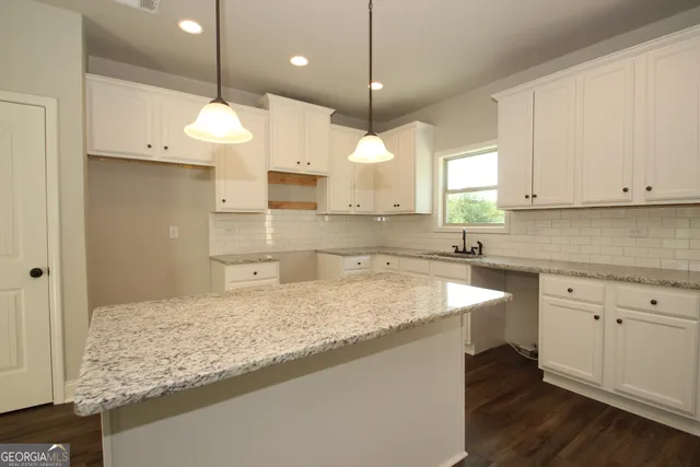 $388,990 | 1806 East Mcintosh Road, Griffin, GA 30223