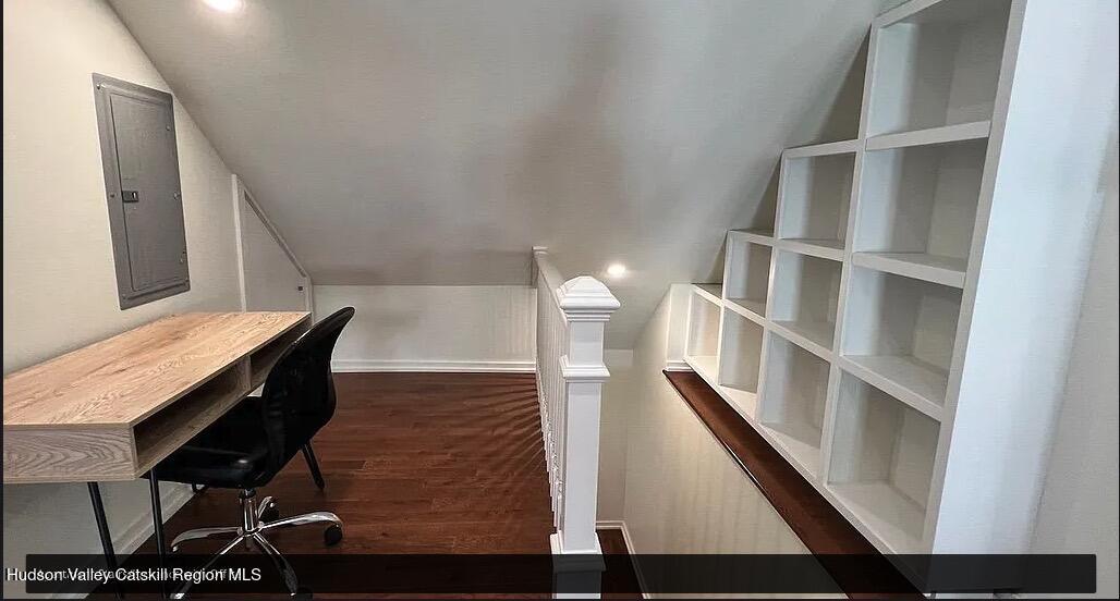 205 Warren Street, Unit 3 Hudson, NY 12534 - Photo 9 of 26 CleanShot 2026-06-26 at 06.18.26