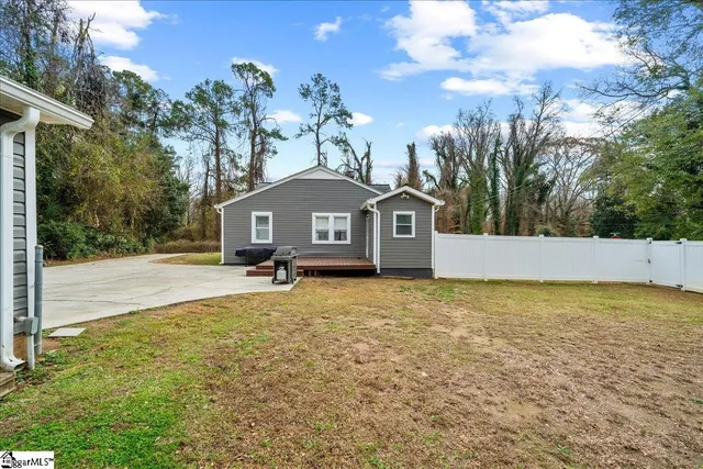 $229,900 | 315 Woodland Drive, Belton, SC 29627