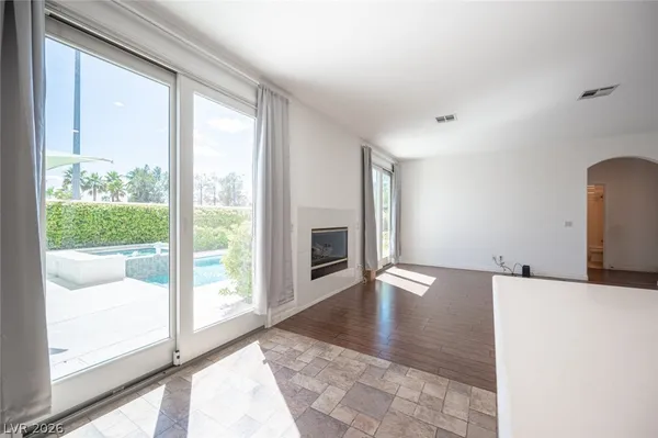 $3,000 | 8747 Vista Cantera Court, Las Vegas, NV 89147