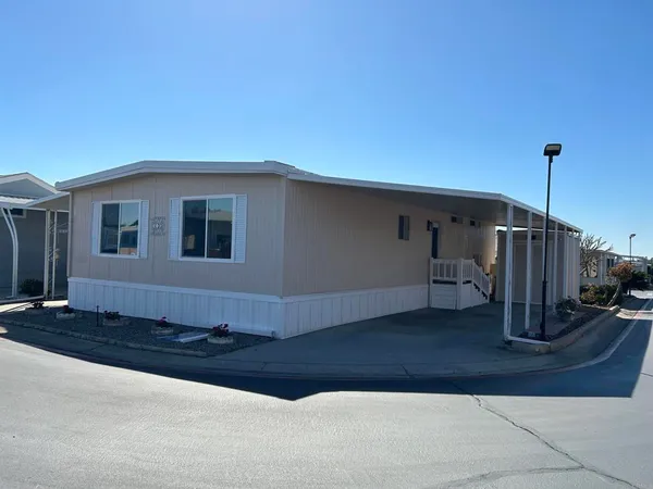 $335,000 | 1506 Oak Drive, Unit 22, Vista, CA 92084