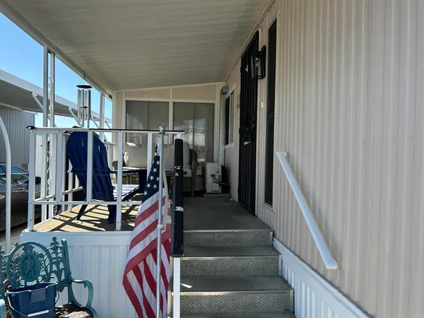 $335,000 | 1506 Oak Drive, Unit 22, Vista, CA 92084