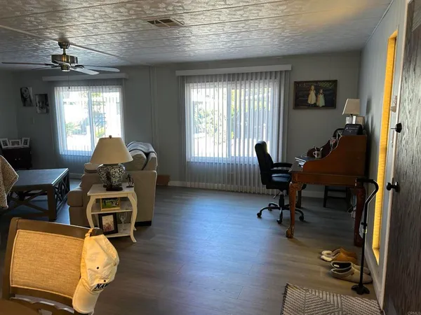 $335,000 | 1506 Oak Drive, Unit 22, Vista, CA 92084