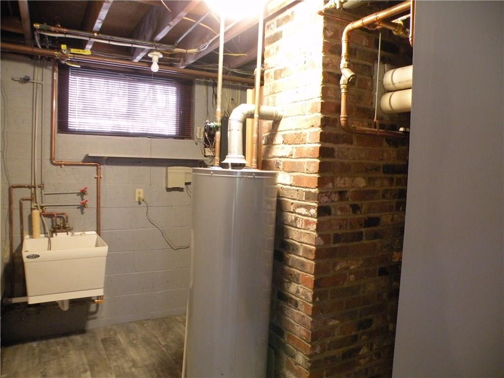 110 Colwyn Road Pittsburgh, PA 15237 - Photo 22 of 23 Laundry Area