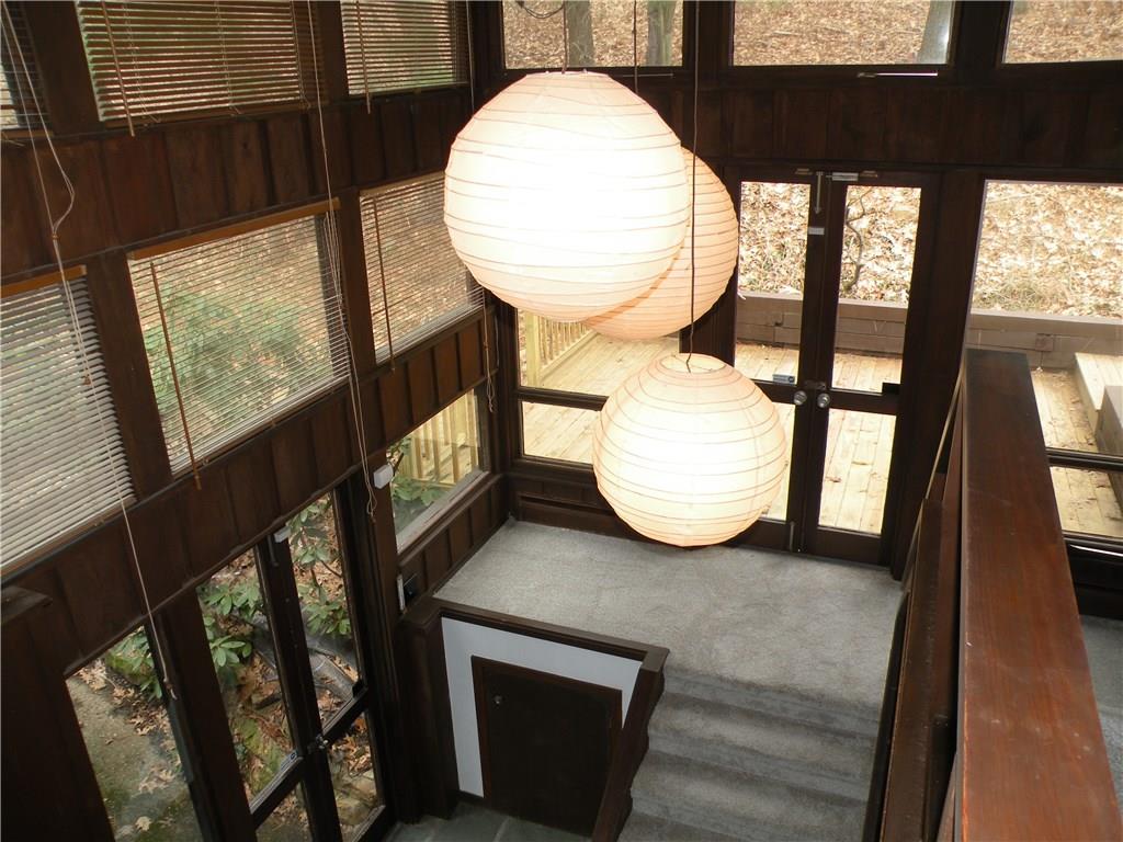 110 Colwyn Road Pittsburgh, PA 15237 - Photo 6 of 23 Two Story Entry