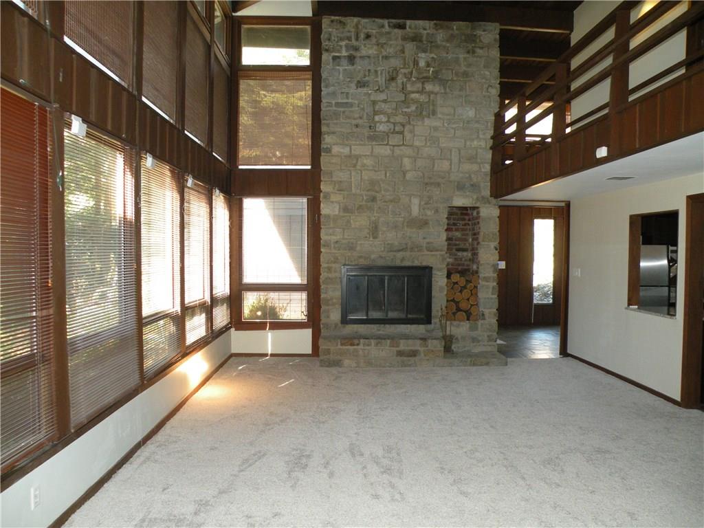 110 Colwyn Road Pittsburgh, PA 15237 - Photo 7 of 23 Great Room