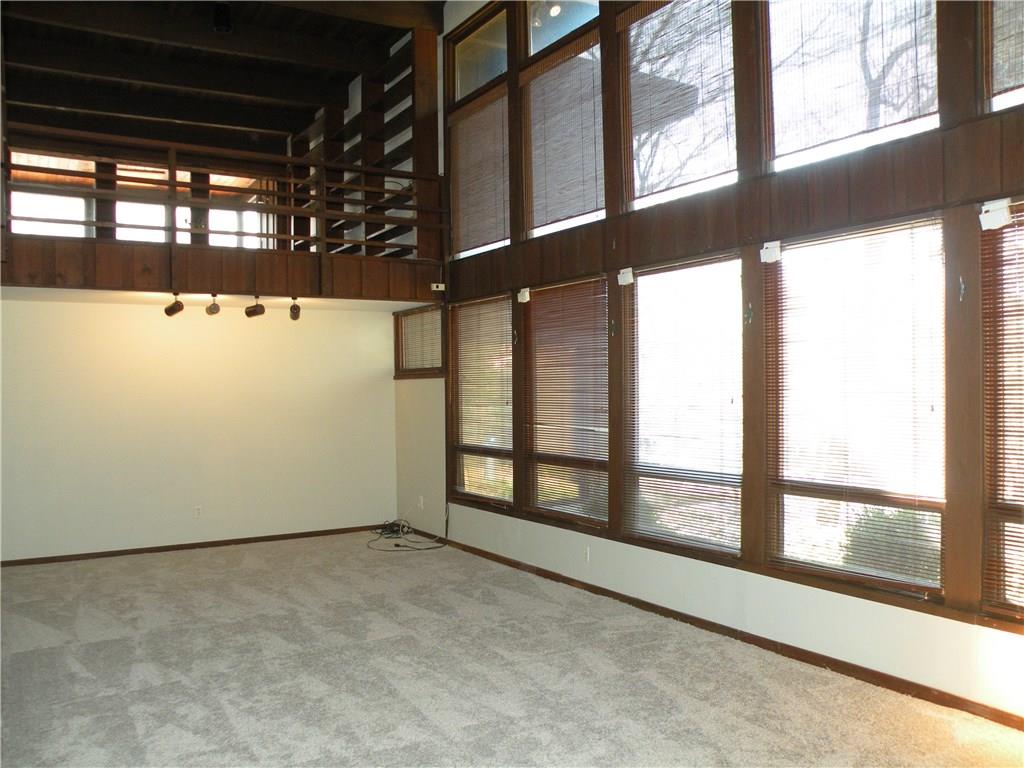 110 Colwyn Road Pittsburgh, PA 15237 - Photo 8 of 23 Great Room