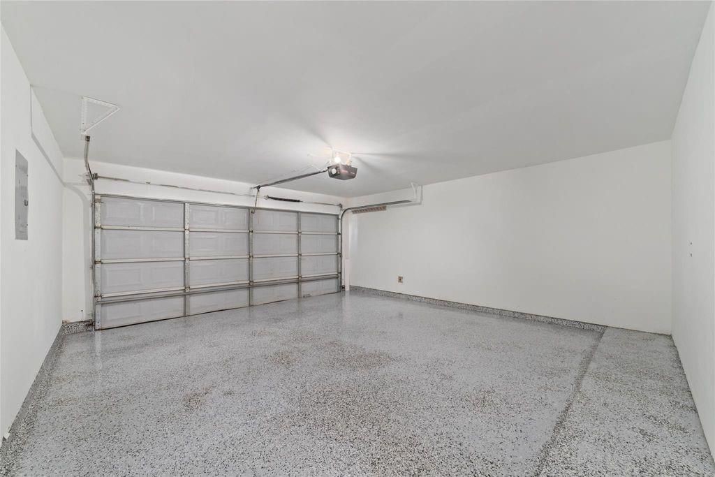 4007 Starbridge Pointe Lane Katy, TX 77449 - Photo 28 of 30 a view of a garage