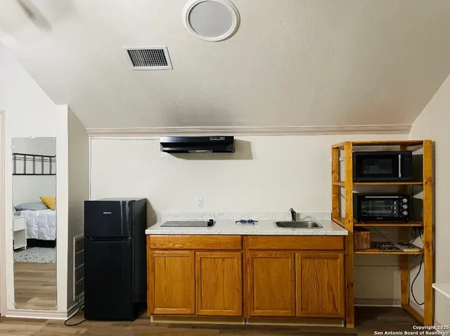 $850 | 8411 Echo Creek Lane, San Antonio, TX 78240