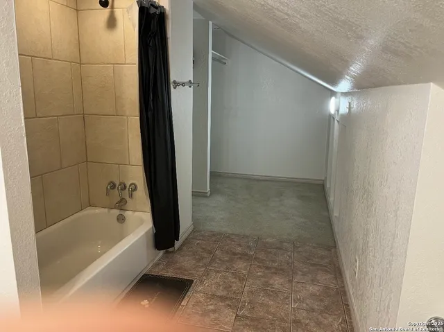 $850 | 8411 Echo Creek Lane, San Antonio, TX 78240