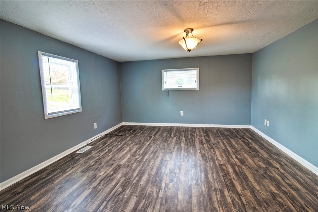 14215 Darrow Road Vermilion, OH 44089 - Photo 15 of 17