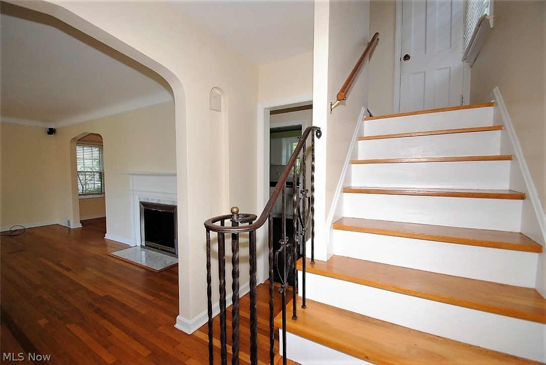 3902 Bushnell Road Cleveland, OH 44118 - Photo 5 of 25 Gallery Image 5
