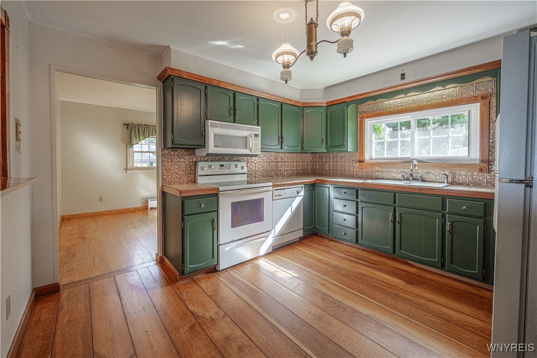 4793 East Lake Road Wilson, NY 14028 - Photo 9 of 48