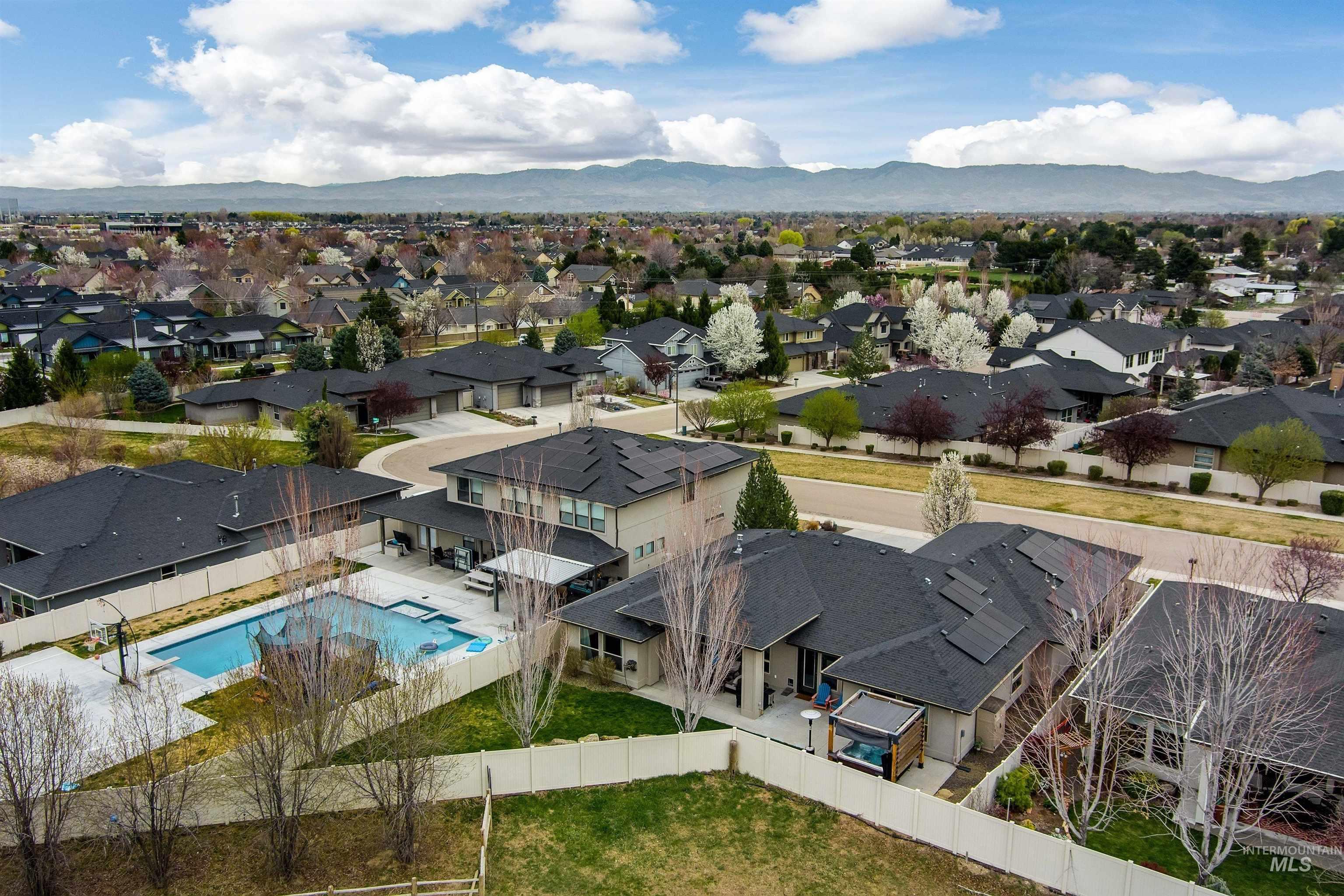 3339 South Caleb Way Meridian, ID 83642 - Photo 37 of 46