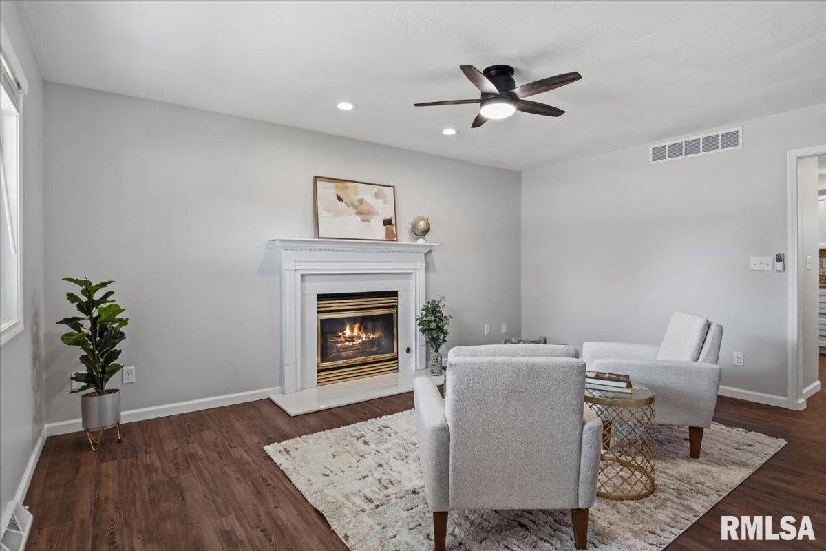 408 Golf Road Springfield, IL 62704 - Photo 24 of 60