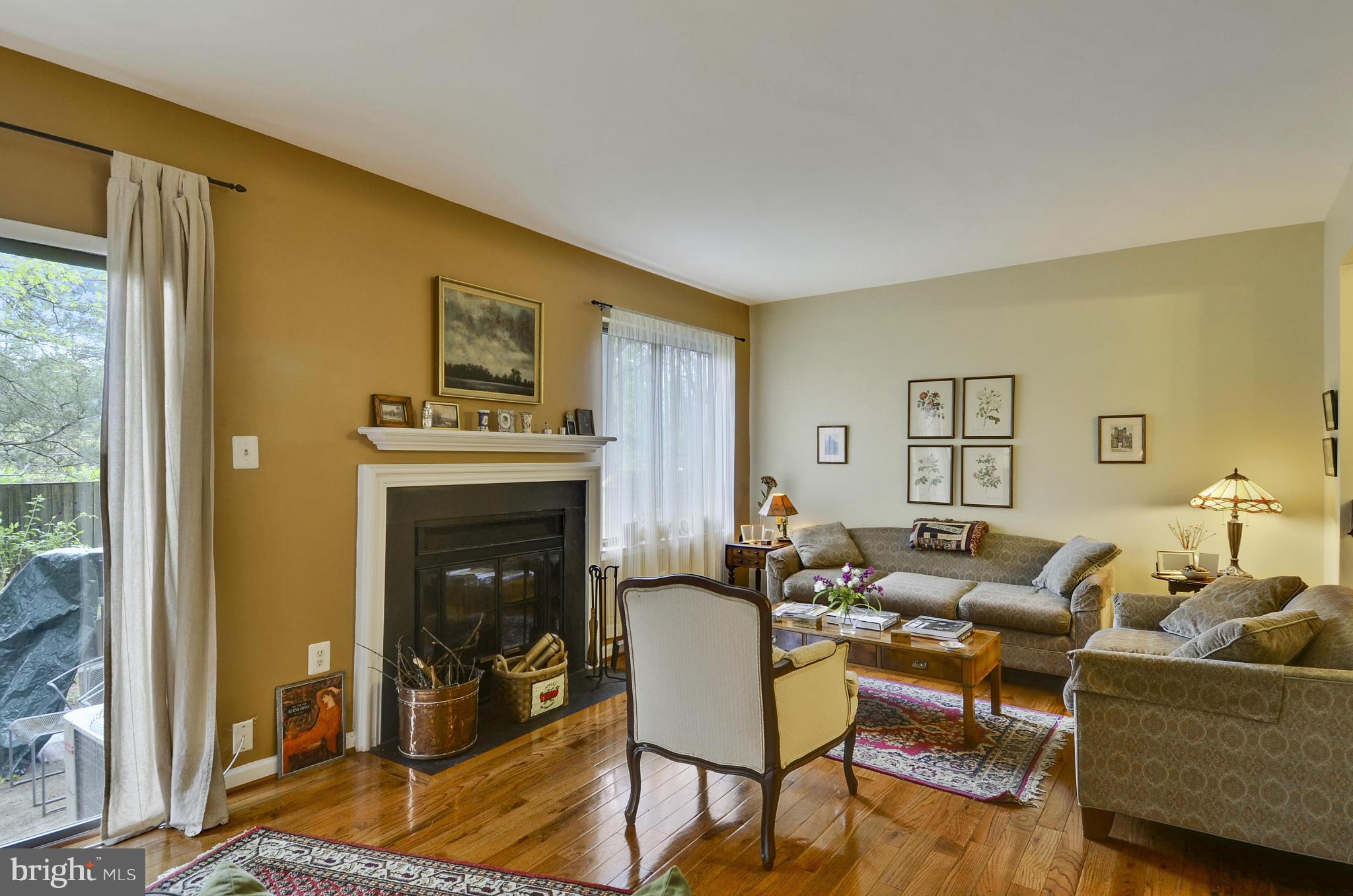 3722 Nimitz Road Kensington, MD 20895 - Photo 15 of 27 Living Room